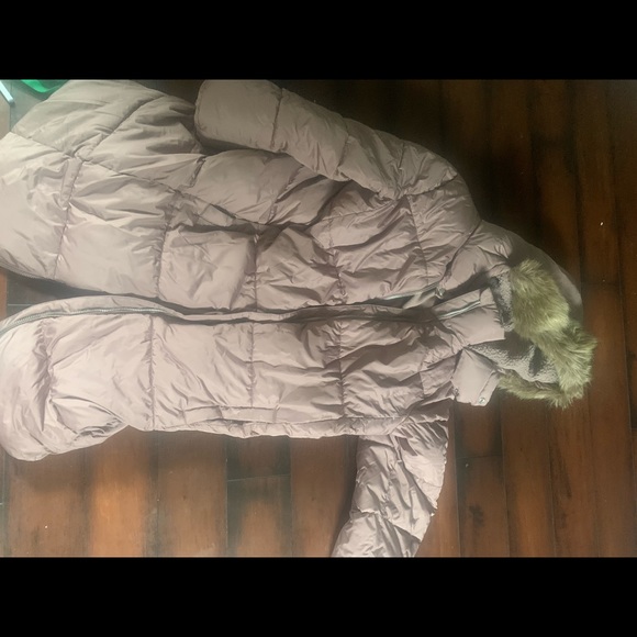 Women’s long winter coat - Picture 3 of 3